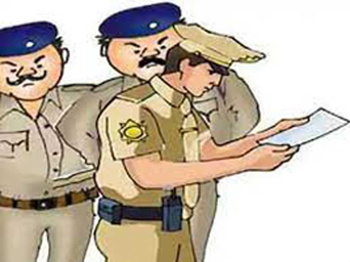 नियमों का उल्लंघन कर डी.जे संचालित करते 4 संचालकों के खिलाफ पुलिस की कार्यवाही